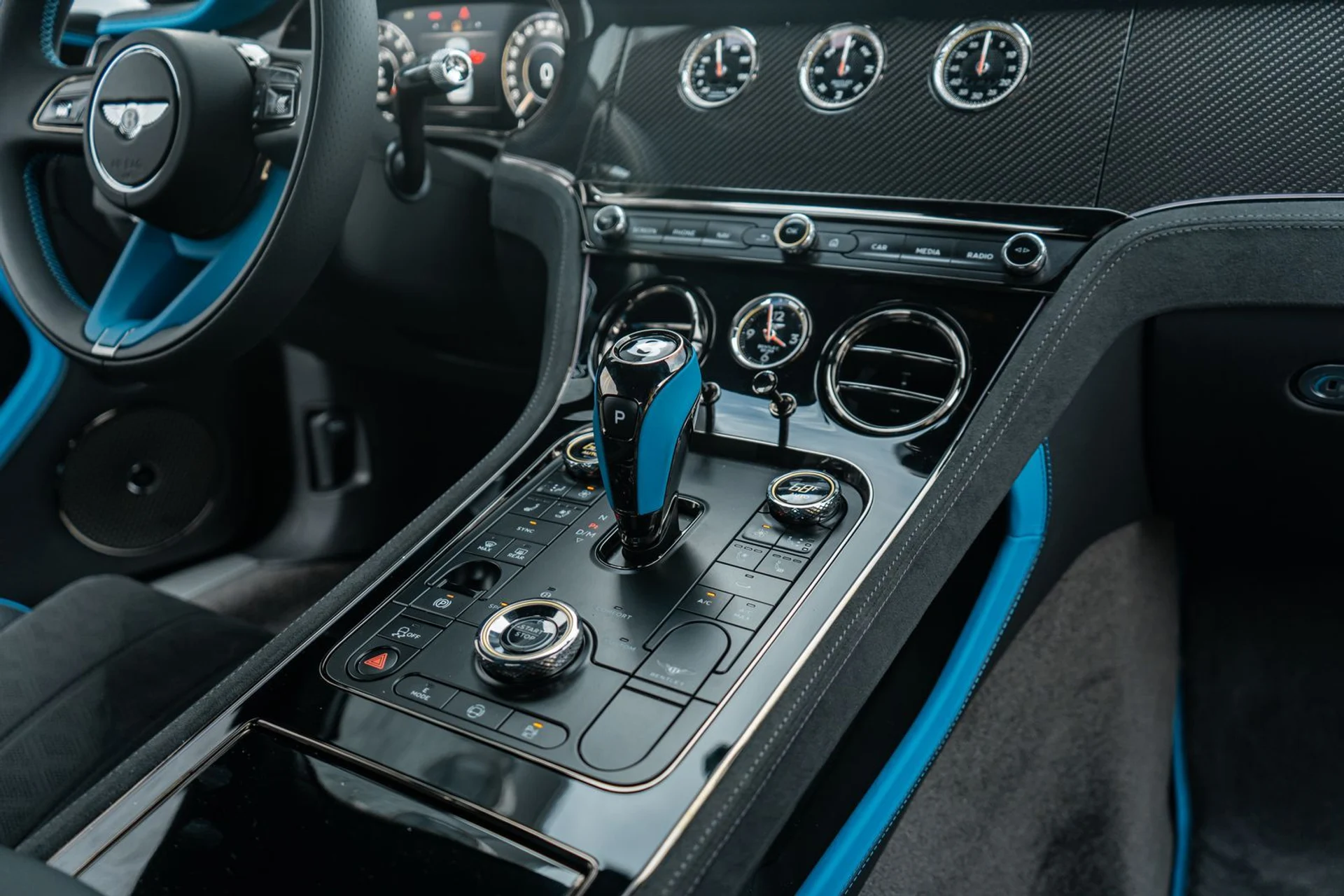 mph043_415601326_fbf20613_c45e_4f40_90b0_9588288b25ca_f41e8e9a41