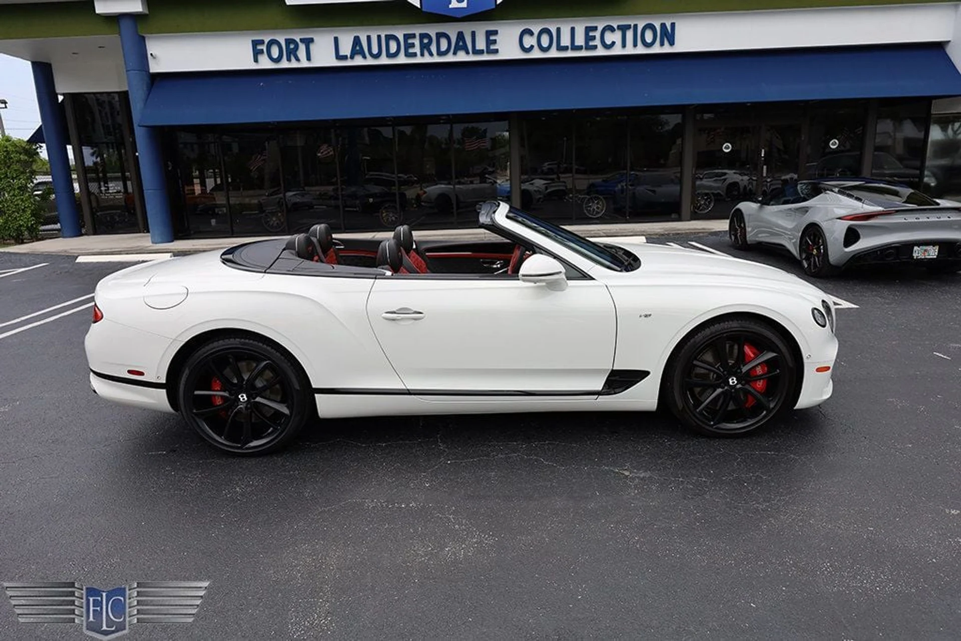mph043_4157472767_used_2022_bentley_continental_gtcv8mullinerconvertible_6305_22861831_44_1024_01192a93d6