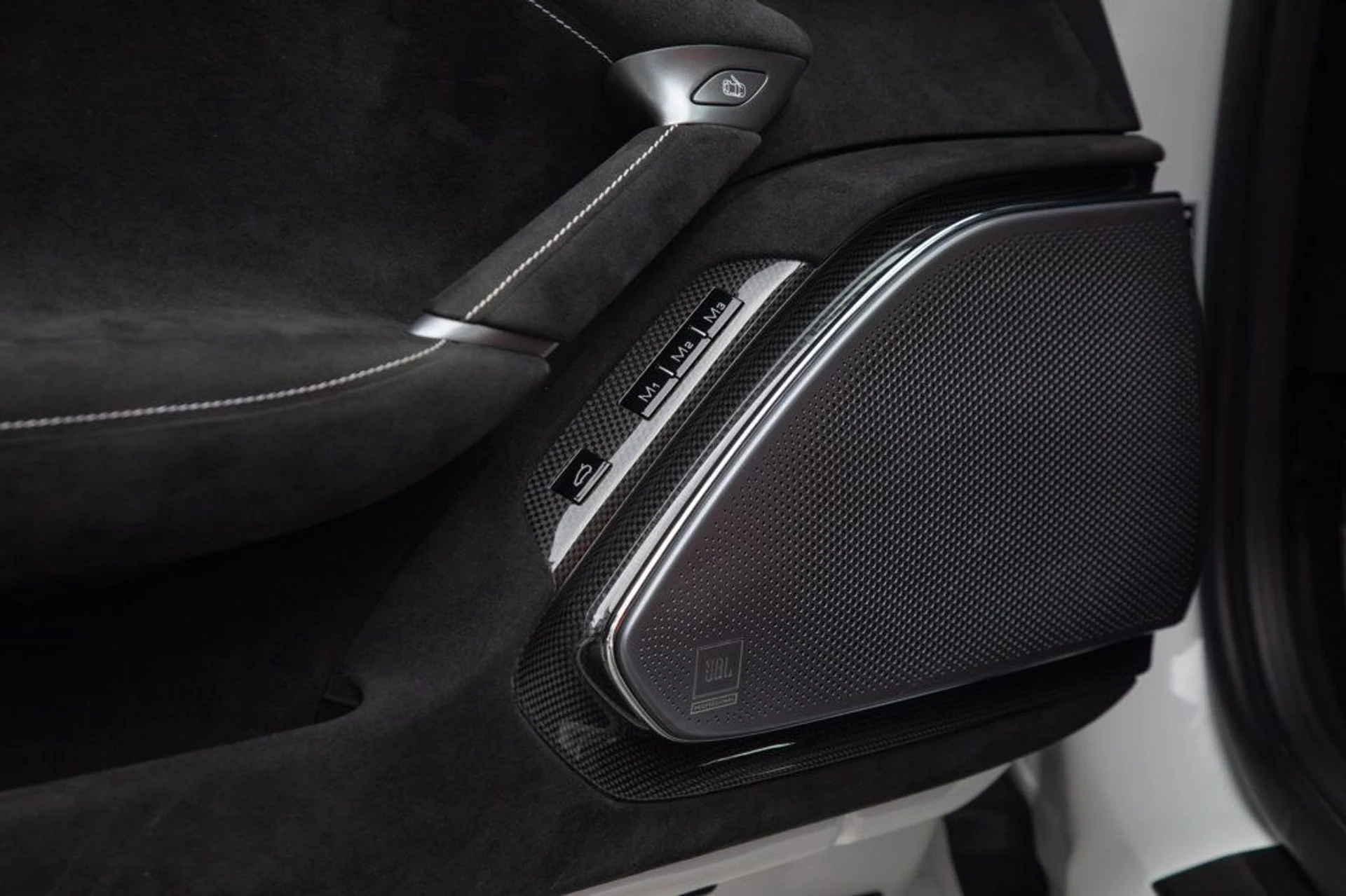 mph043_4173807818_22713606_44_1024_1d03a9e771