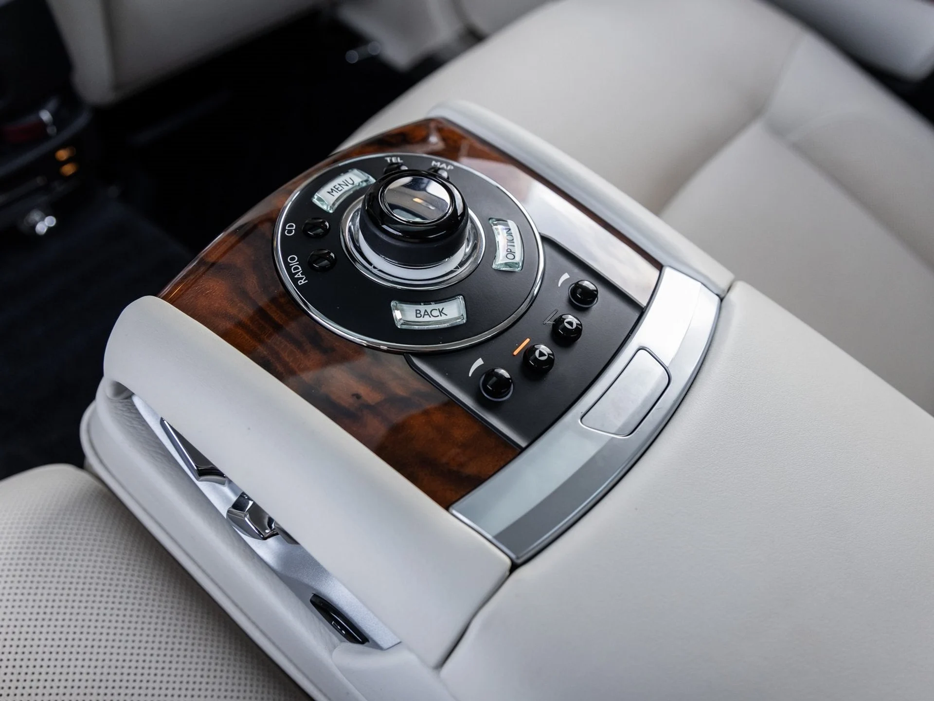 mph043_4174927069_44_8724664822