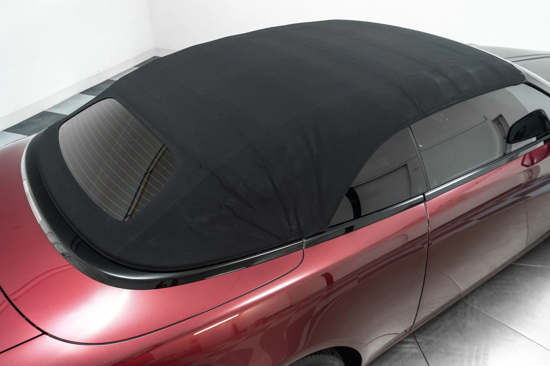 mph043_4181197087_Used_2019_Rolls_Royce_Dawn_Black_Badge_1773693933_5f826e4d08