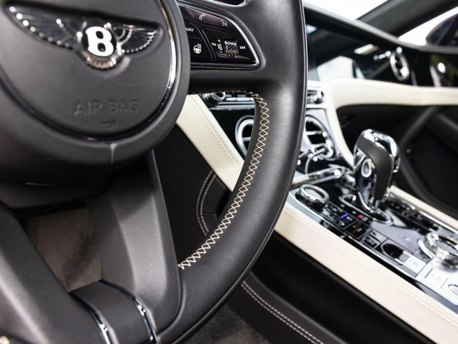 mph043_4182018609_534901539_6a582f423d0b8c2a18faba18_f32261e133