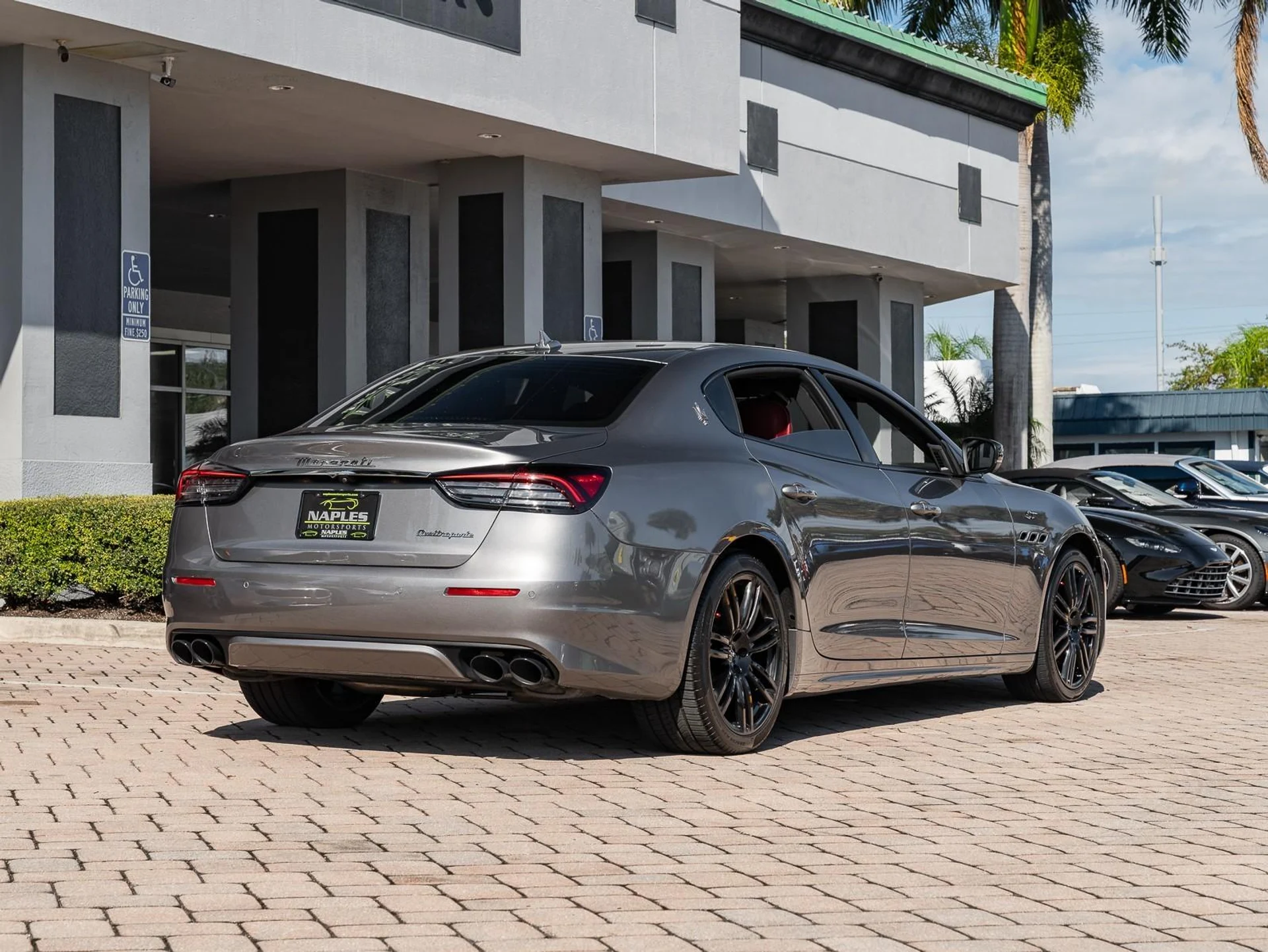 mph043_4205458189_Used_2022_Maserati_Quattroporte_GT_1765231543_bd02b0af18