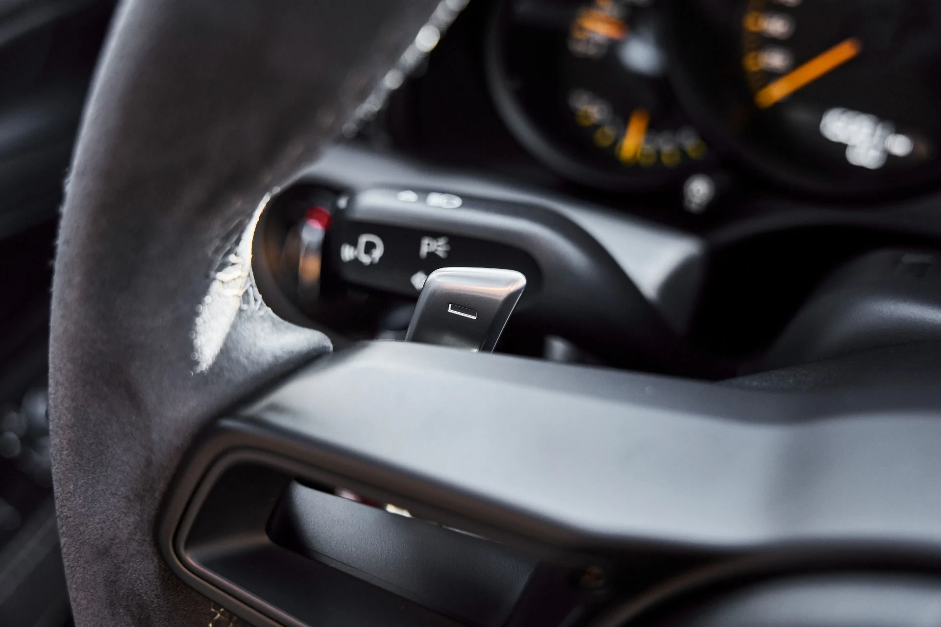 mph043_4209994470_Used_2018_Porsche_911_GT_3_1778891470_e3eadb2e56
