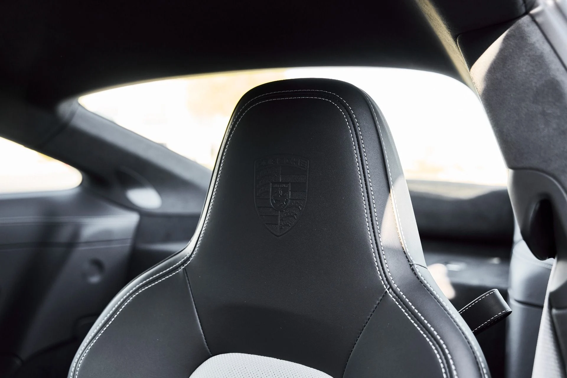 mph043_4221362403_Used_2023_Porsche_911_Turbo_S_1774404053_4a2798226c