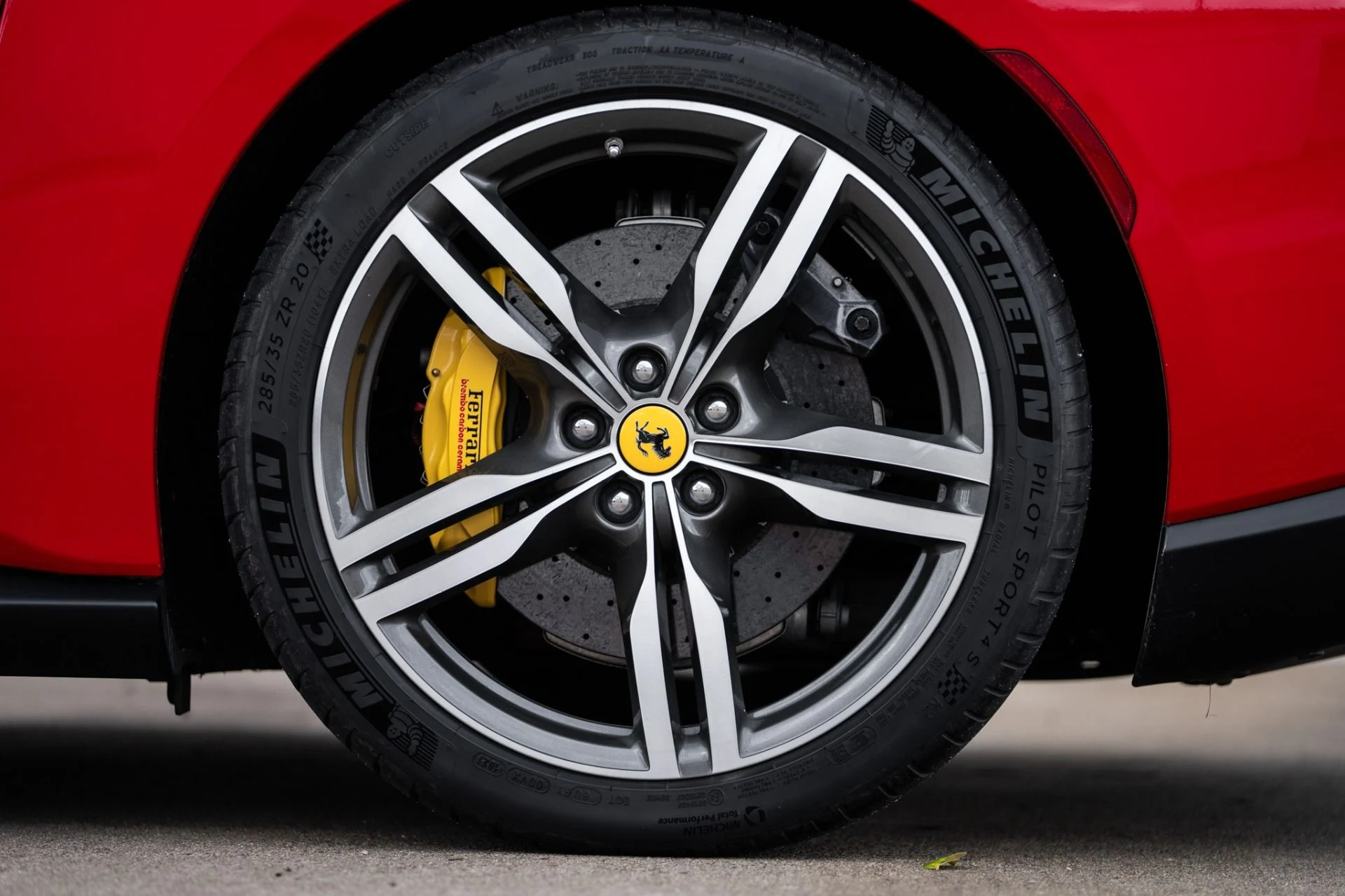 mph043_4224374811_Used_2019_Ferrari_Portofino_1768420452_3b90cdd930