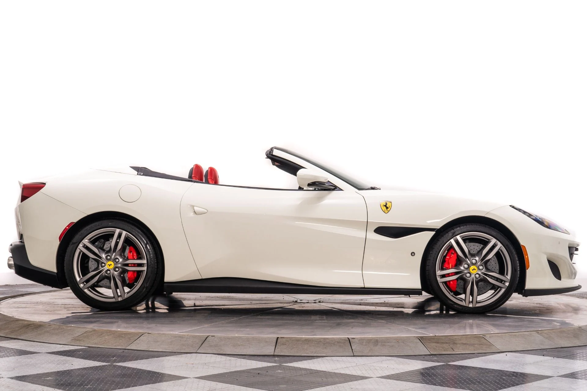 mph043_426660846_Used_2020_Ferrari_Portofino_Low_Miles_Magneride_Suspension_Forged_Wheels_Scuderia_Shields_1759327354_04802ef059