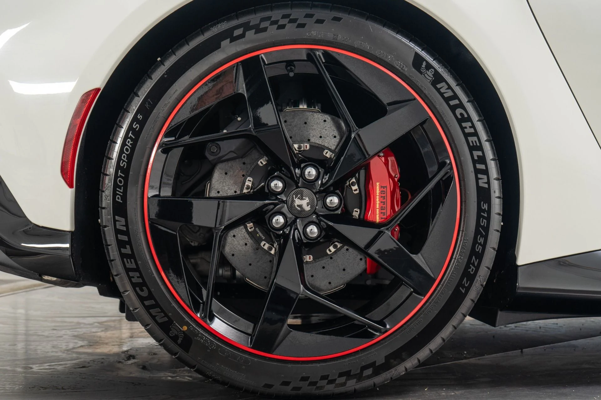 mph043_4283664241_Used_2025_Ferrari_12_Cilindri_1762195923_71d50d21a5