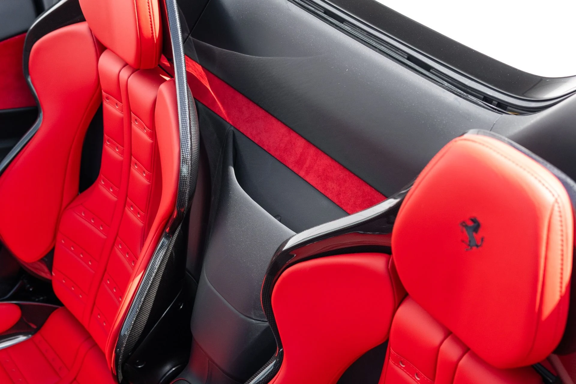 mph043_428398317_Used_2024_Ferrari_SF_90_Spider_1774069199_73012b10eb