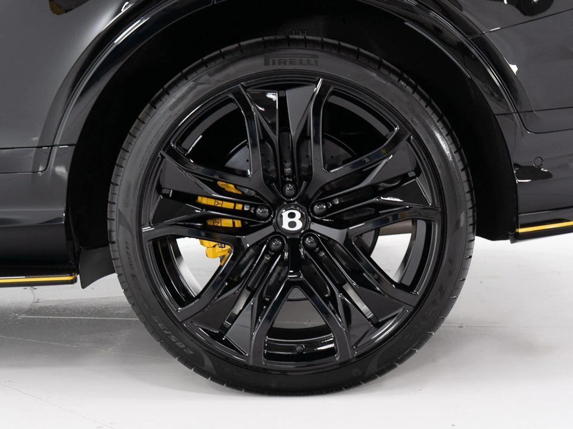 mph043_436500561_5fe7a7e4e0e2800ecc3e03cf9f7ea51f_678432a65a