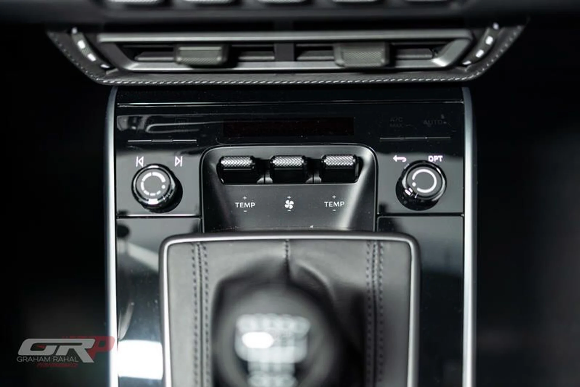 mph043_460217698_EC_2252_F6_A21_F_4_C5_B_B9_A8_DA_6_D2_C34_F5_E1_68e86e2122