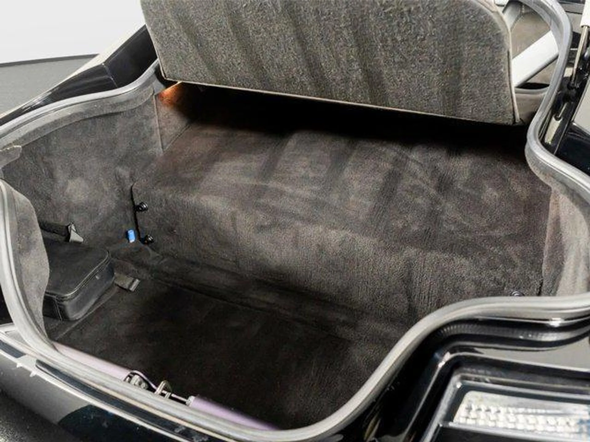 mph043_462844397_f9_O5_D_Tw_M4_Yl59s_P1_G_Jb_N_Wgt_L_Hk_1c4198afaa