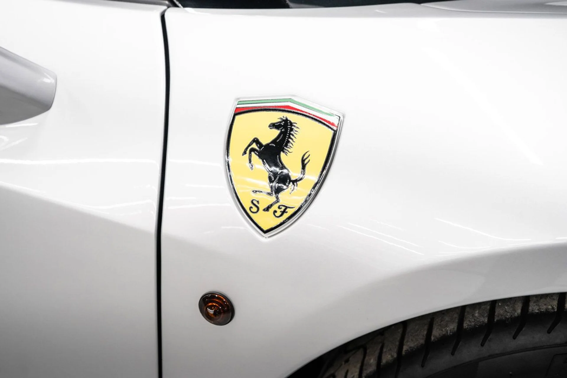 mph043_477860733_ferrari_458_italia_2013_d6d0b42ae2