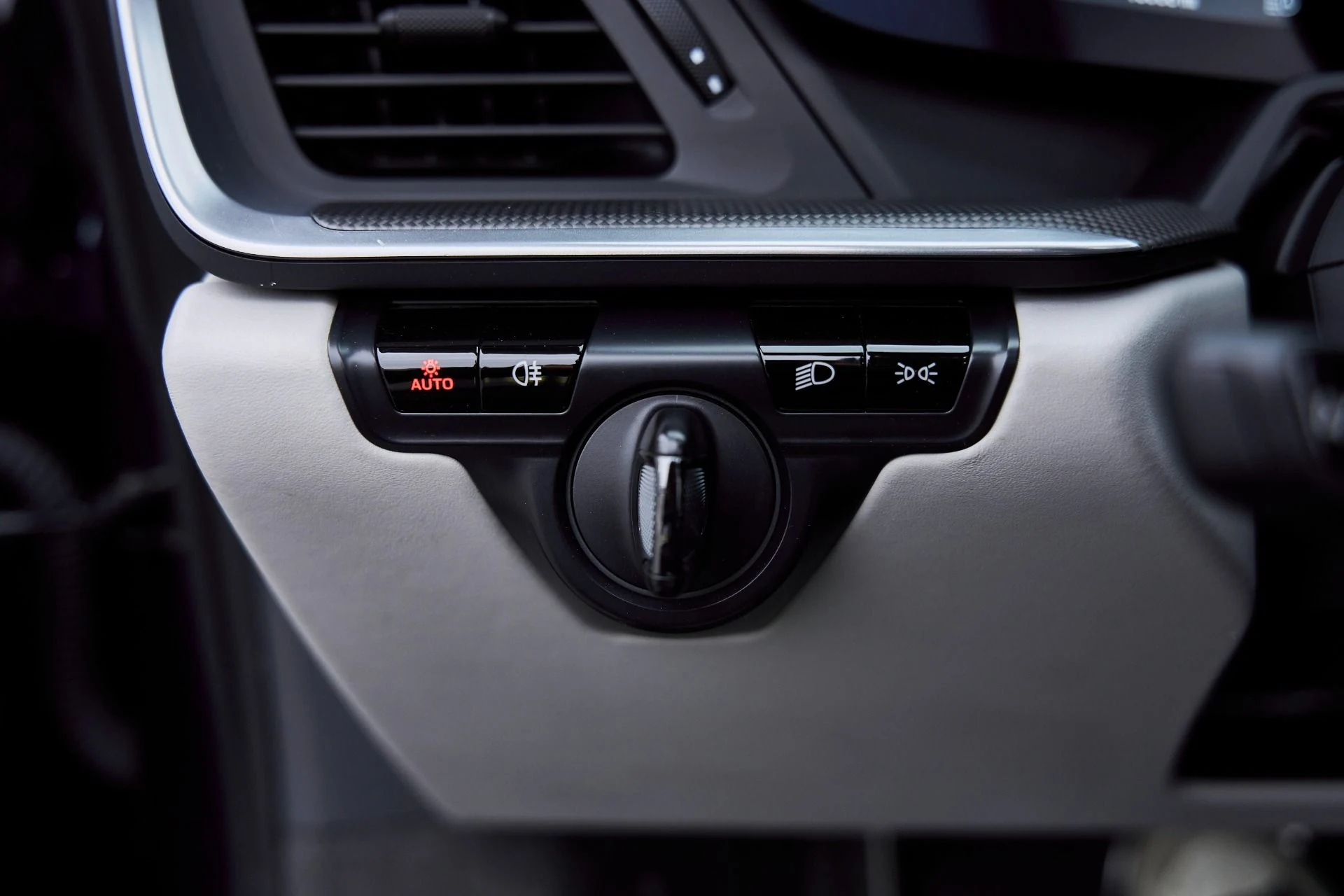 mph043_477932336_Used_2021_Porsche_911_Turbo_S_1767217466_406be59584