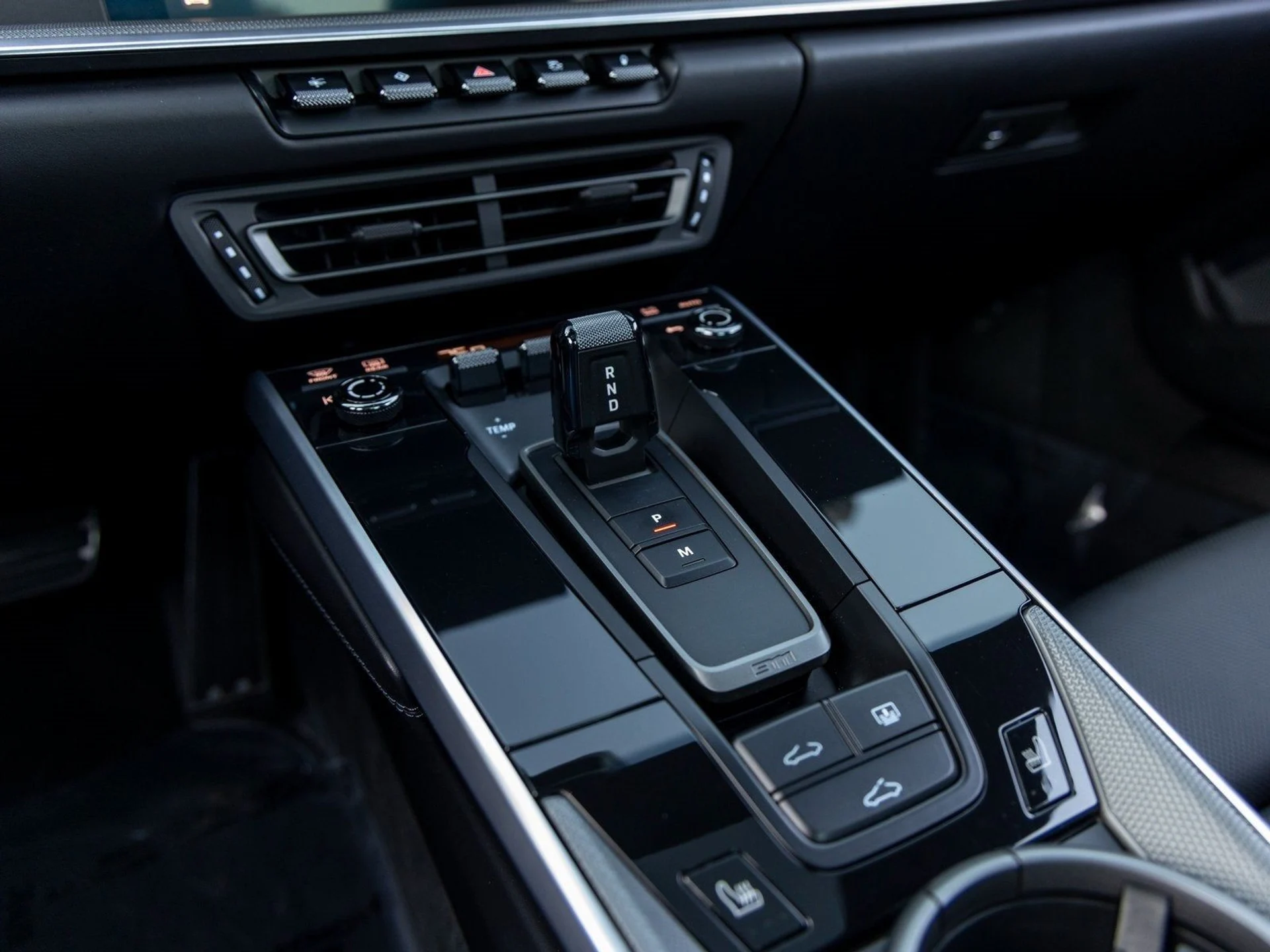 mph043_491204011_44_d81bc2b562