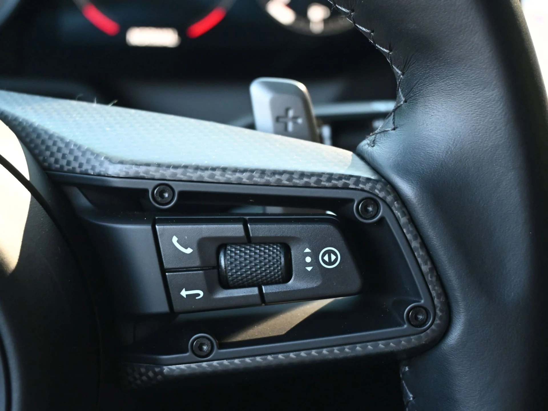 mph043_498948483_a4e5fb67240f34416599672eec08e583x_5a88559e44