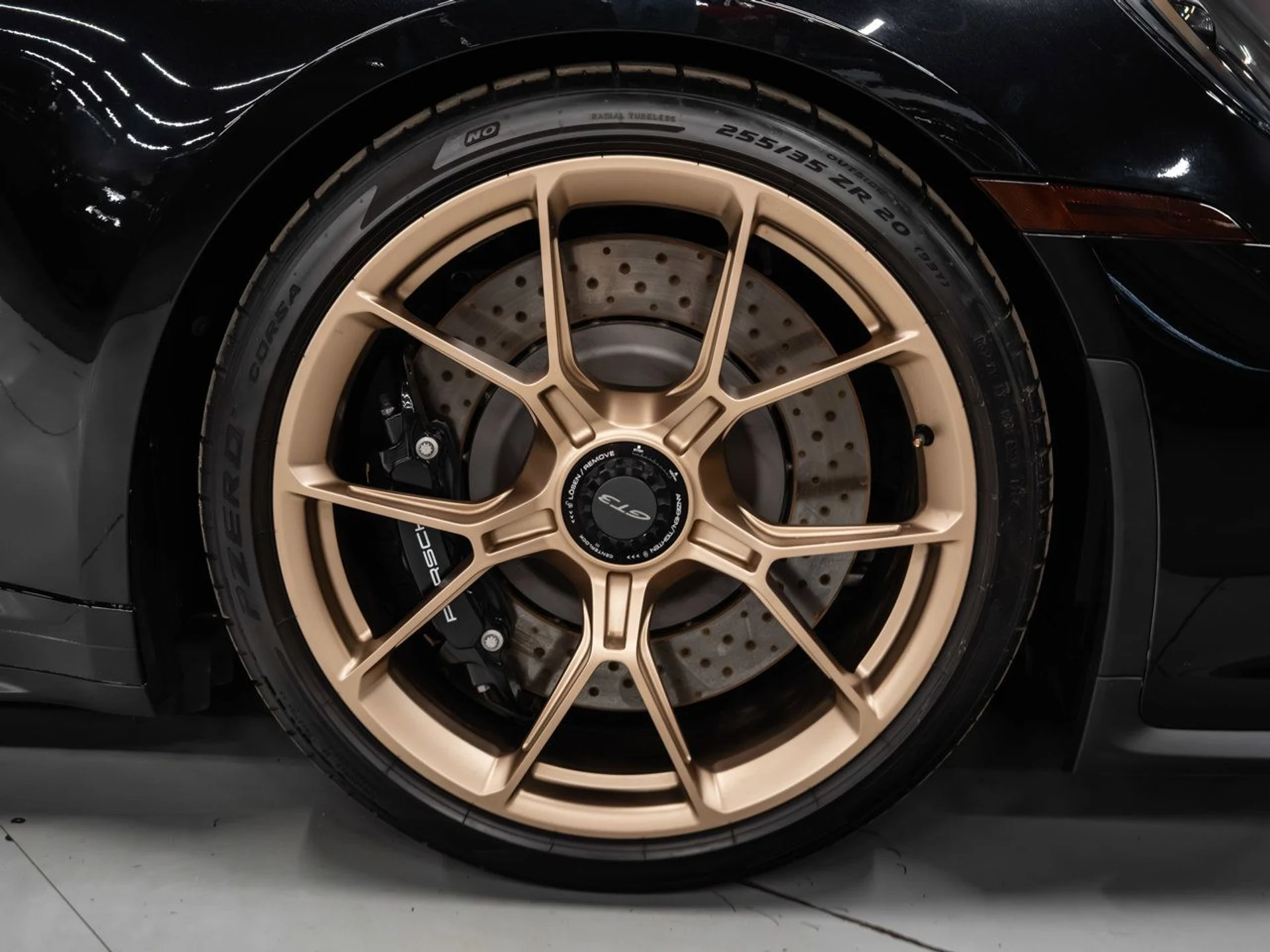 mph043_500679732_porsche_911_2022_e540df30a3