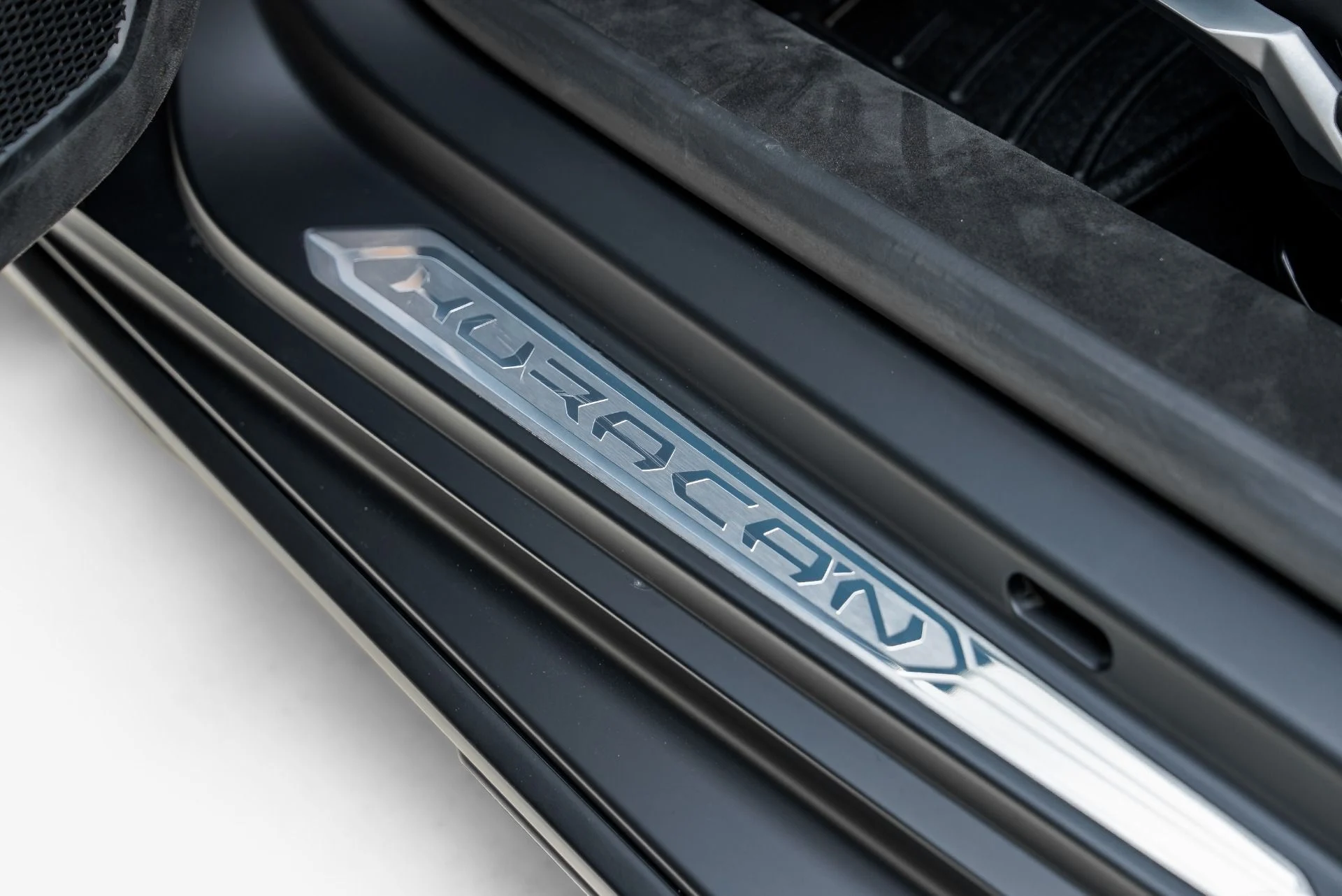 mph043_504366396_Used_2024_Lamborghini_Huracan_Sterrato_1786041526_c8e62c2a2c
