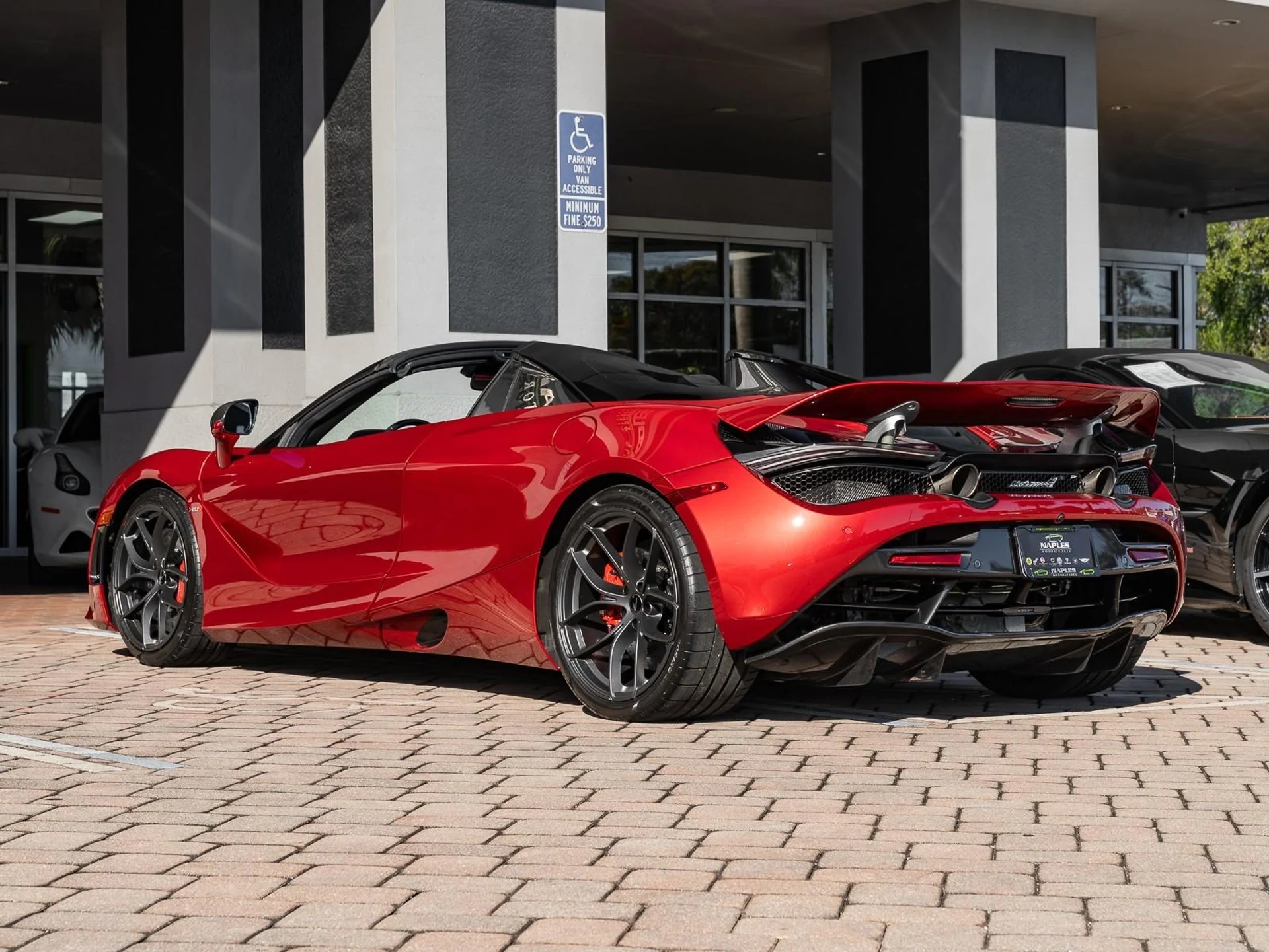 mph043_512309759_Used_2020_Mc_Laren_720_S_1766077583_7223b975ca