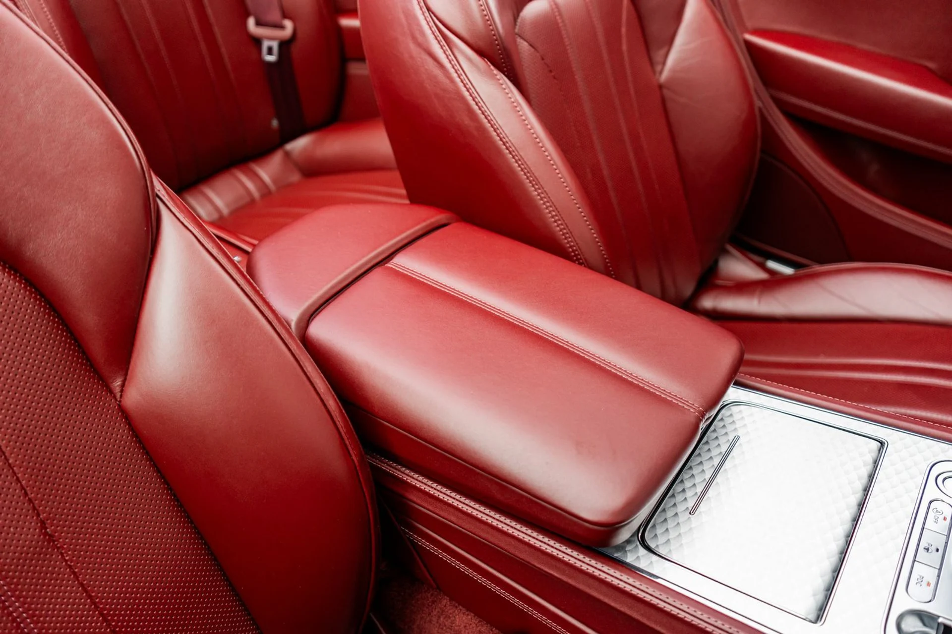 mph043_516599915_d1e64997_f36e_480a_b195_f86bc4677f1a_ad2d25cf7d