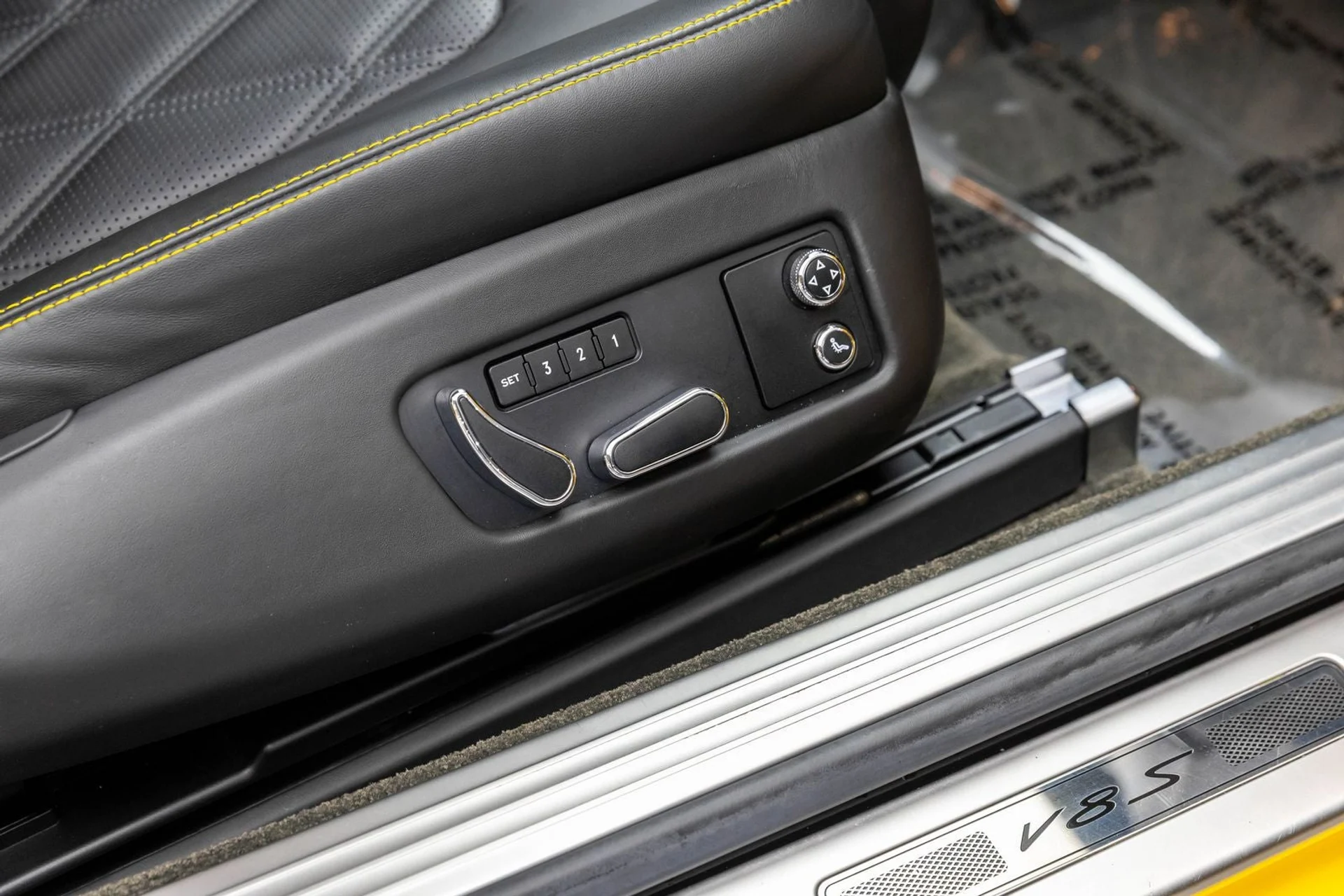 mph043_52704685_44_1bb2fcec22