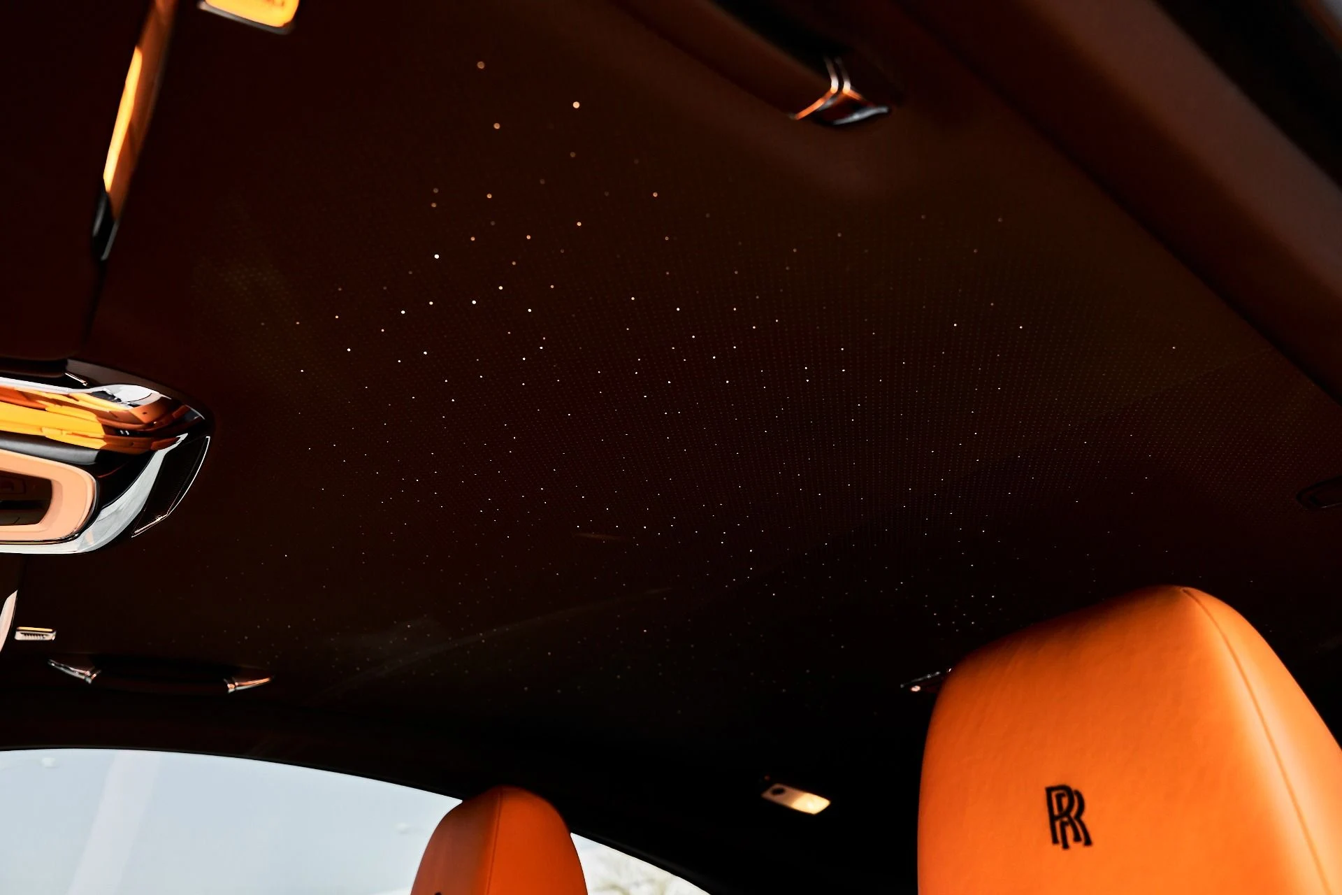 mph043_5321907_Used_2020_Rolls_Royce_Wraith_Base_1776302630_13f313e1e0