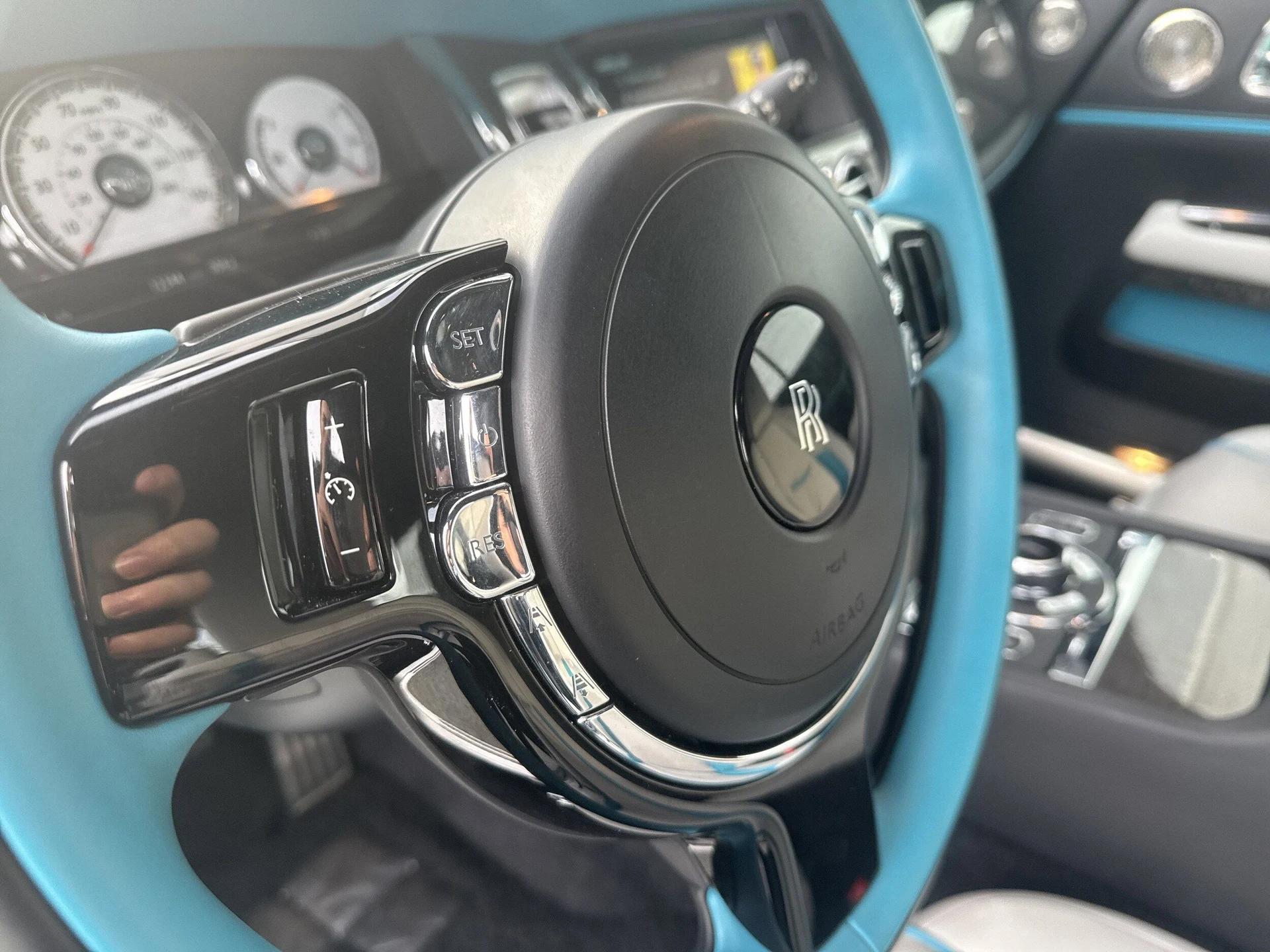 mph043_541041471_0f04e80a66f052d505989a9bcce3cc98x_9e3aa599b4