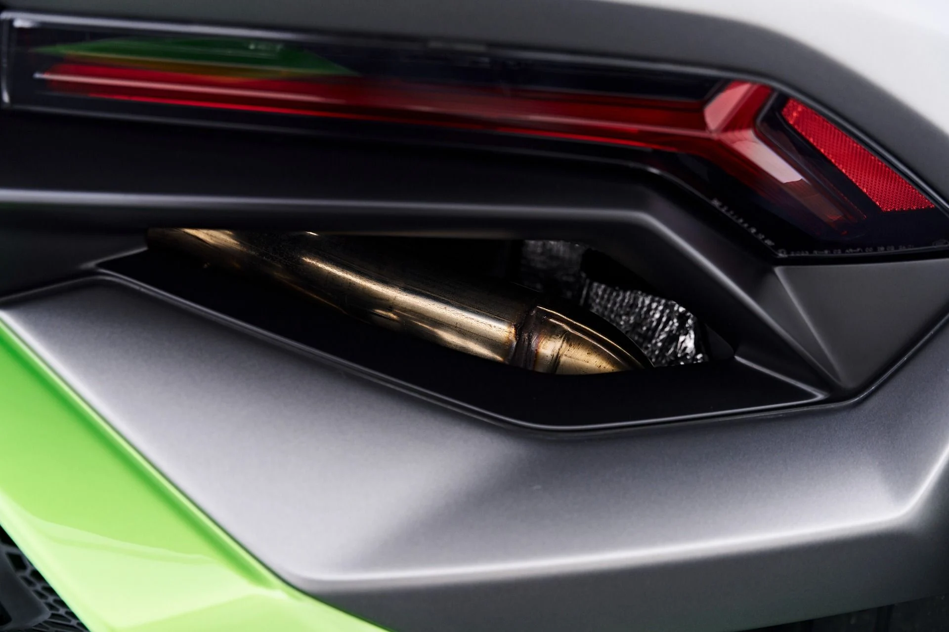 mph043_548778000_Used_2023_Lamborghini_Huracan_STO_Base_1784576291_77963f32f3