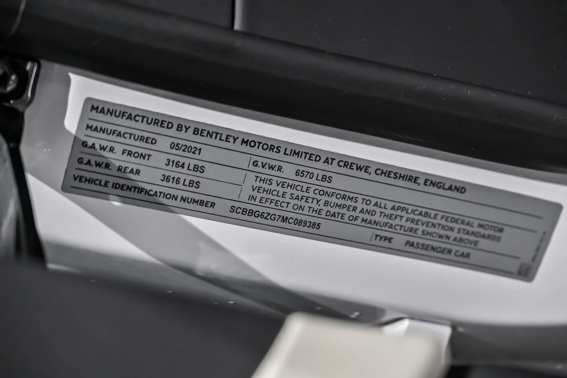 mph043_549561451_Used_2021_Bentley_Flying_Spur_V8_1765794831_b031706b7c