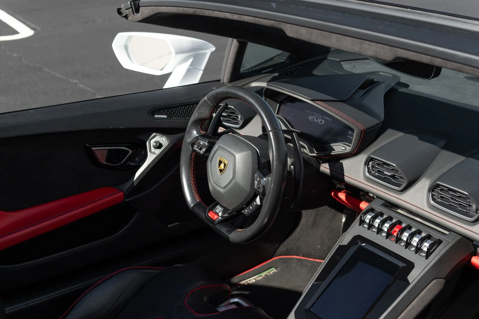 mph043_559776549_Used_2021_Lamborghini_Huracan_EVO_Spyder_1766013013_ba4f6bf516