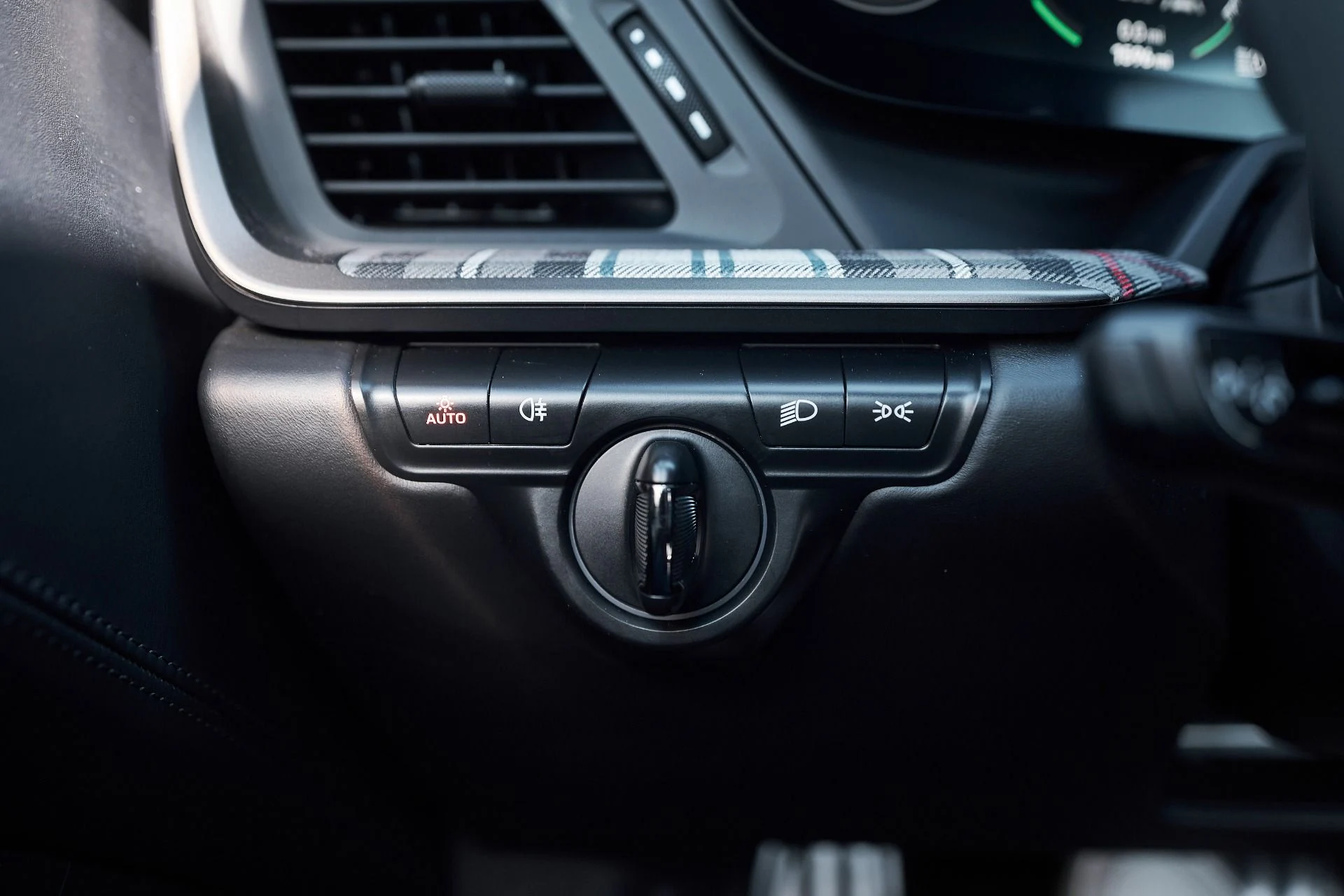 mph043_562890646_Used_2025_Porsche_911_Turbo_S_1763075493_3b3163f9f2