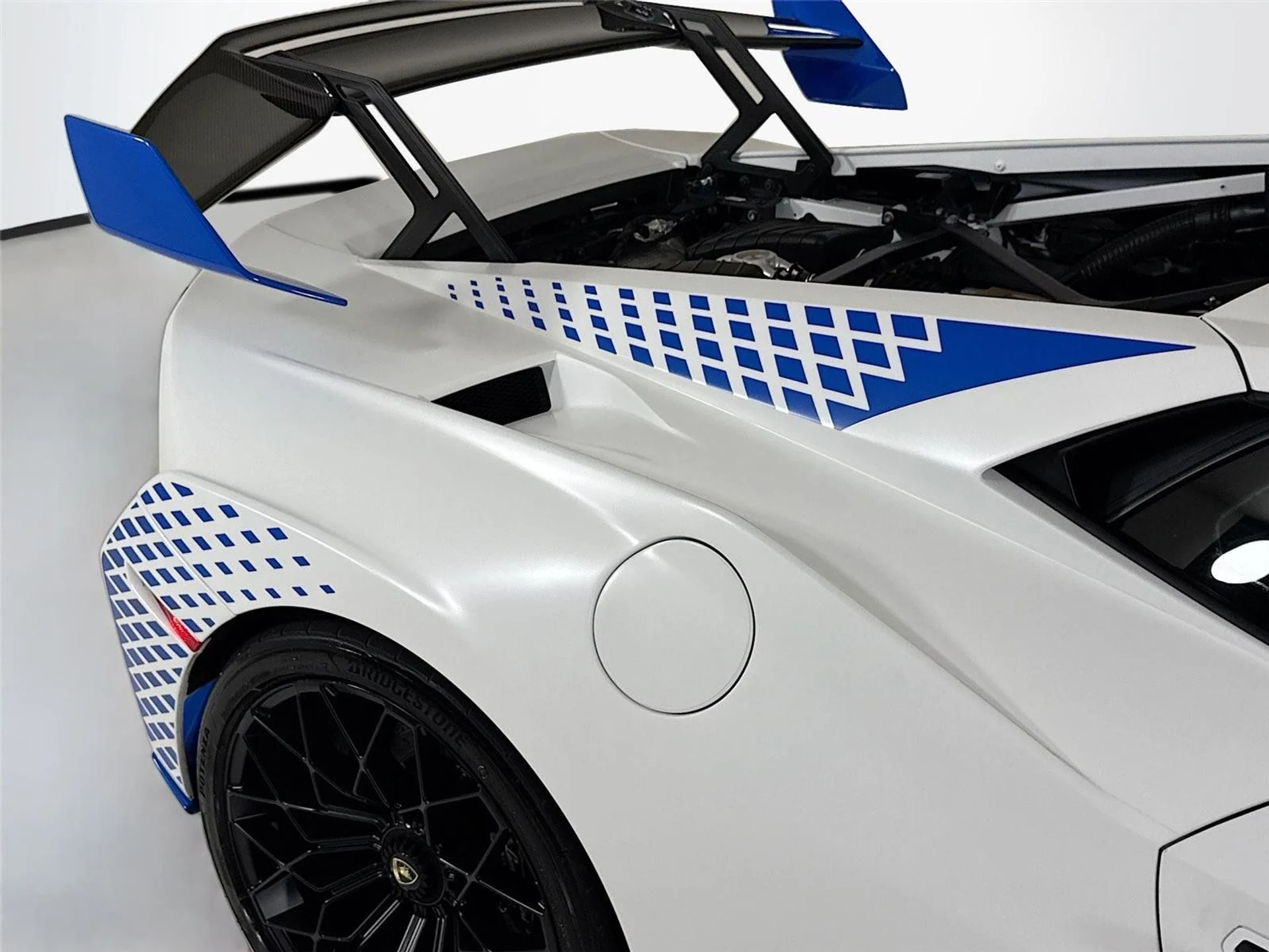 mph043_565283142_8c956fdfc87e39ff738fbd4f79f130bb_e184e3b44c