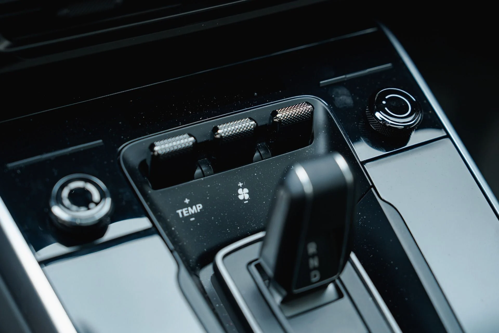 mph043_565403238_Used_2022_Porsche_911_Turbo_S_1791933729_c2202efabf