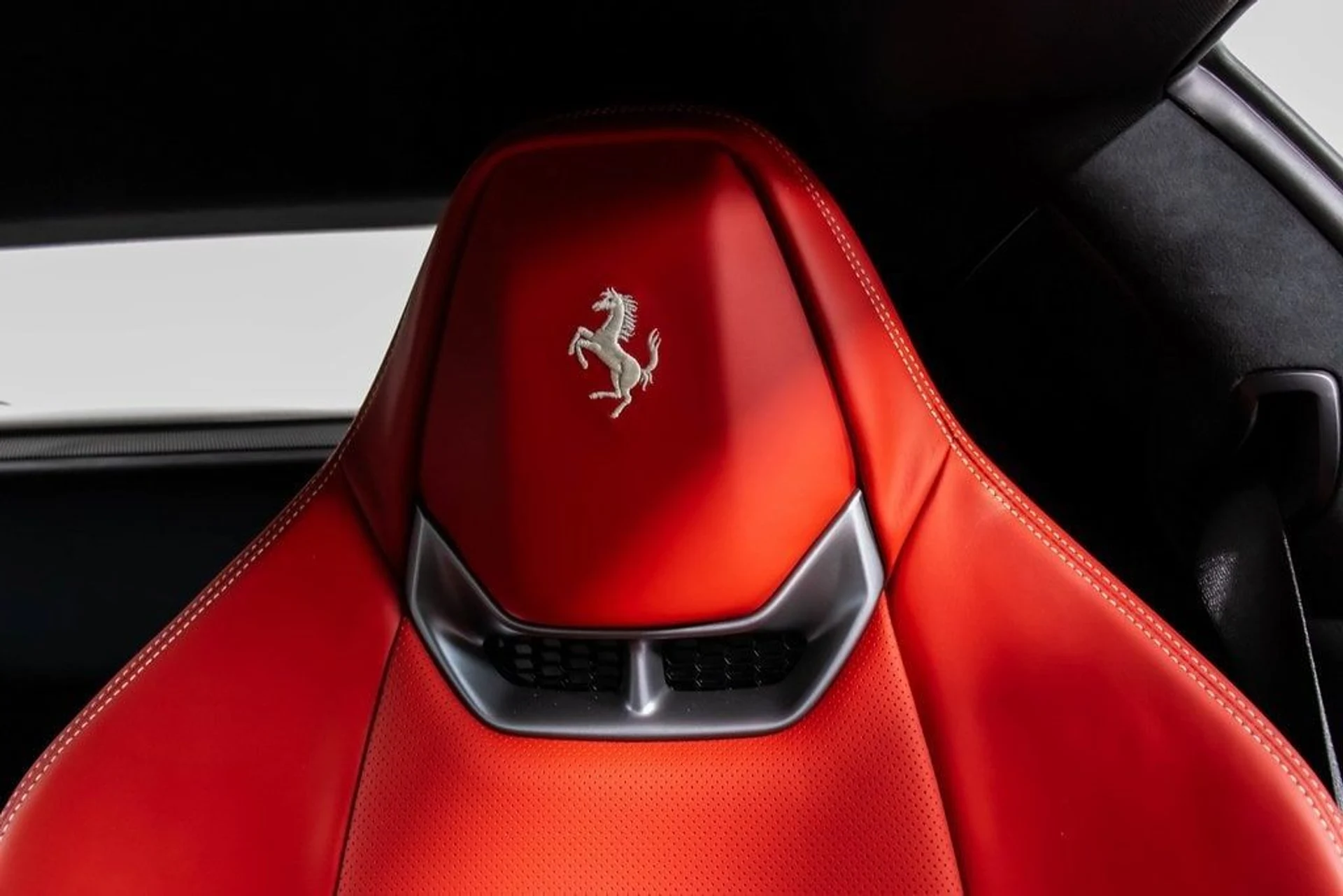 mph043_566853865_1b857f16bfc11540778d4f674f39e9dcx_44e6280170