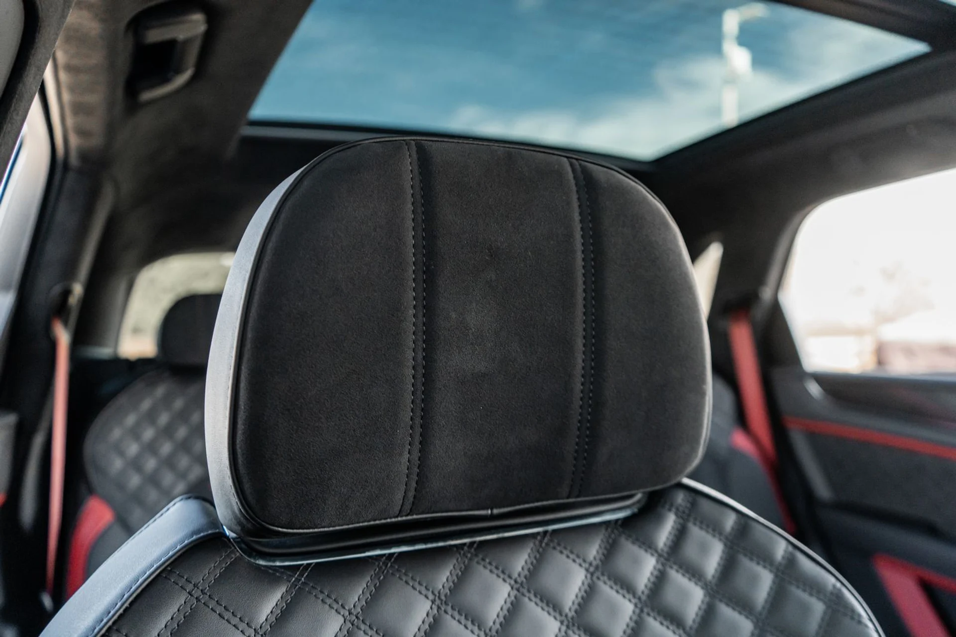 mph043_571706109_b2e708b1_caf8_4700_9c1e_66e6080dd59b_870909f3e4