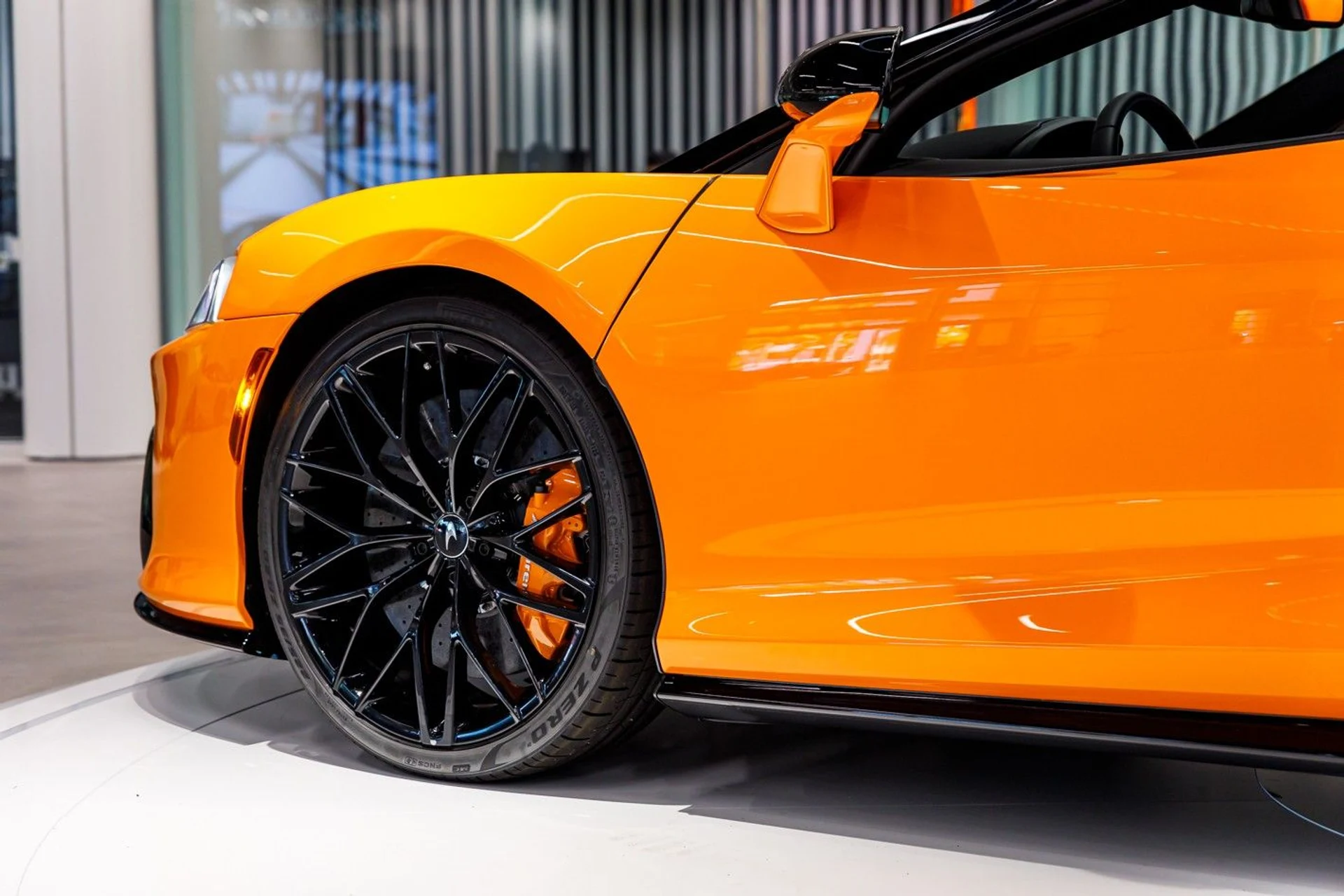 mph043_572953735_671_p44_l_4802694479