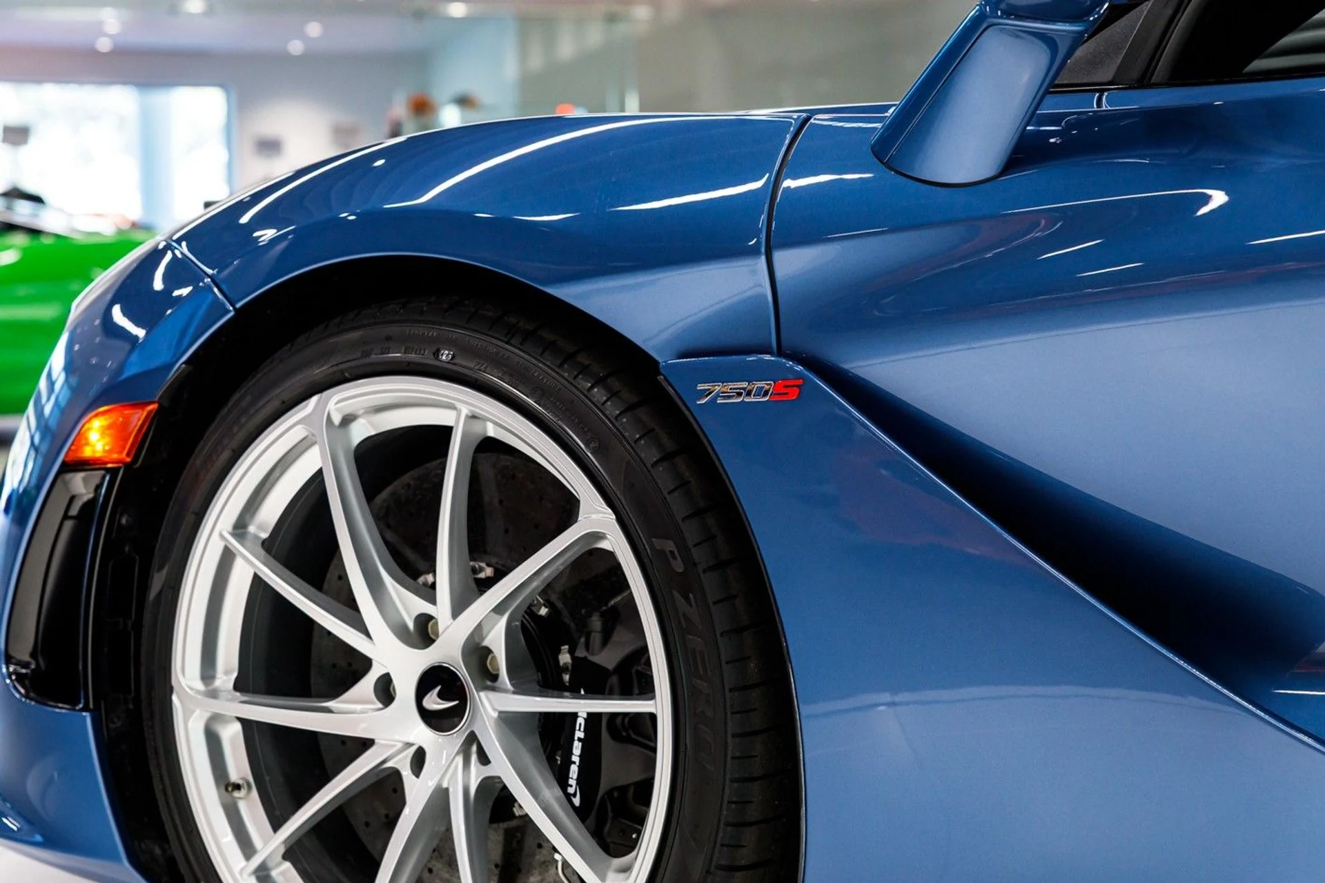 mph043_574911539_650_p50_l_da87a4821c