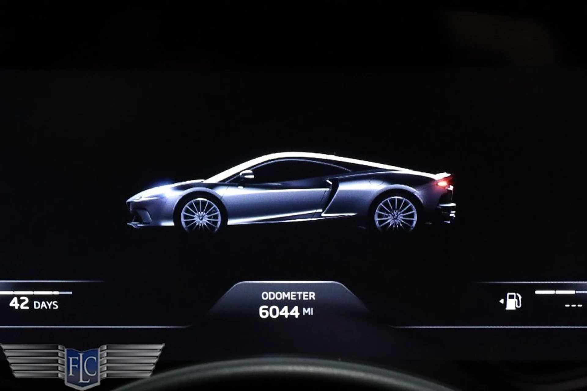 mph043_597669053_used_2022_mclaren_gt_coupe_9689_22975124_44_1024_c642c7db57