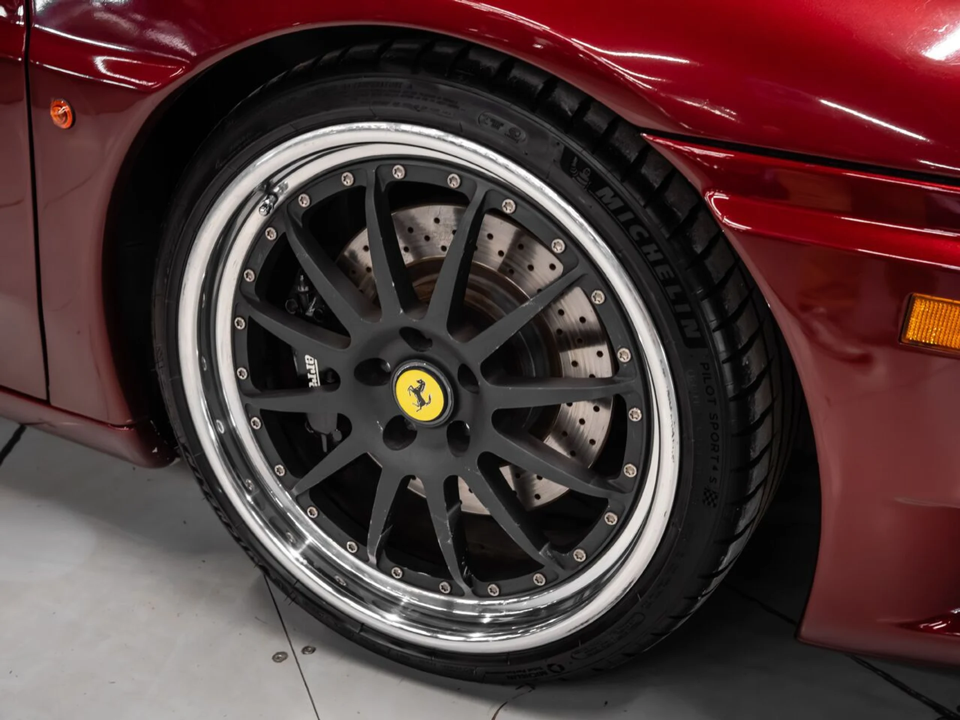 mph043_599368003_ferrari_360_2004_0454e5b417