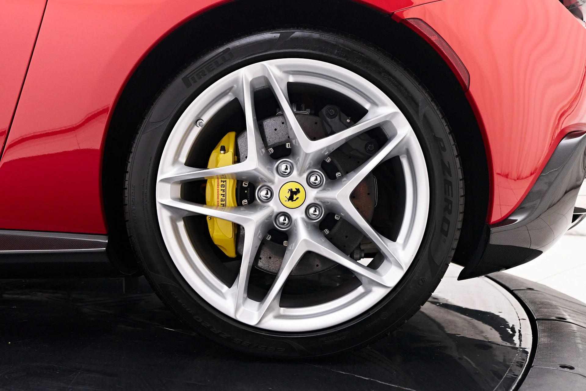 mph043_602443626_Used_2024_Ferrari_Roma_Base_1757783515_a92edb4420