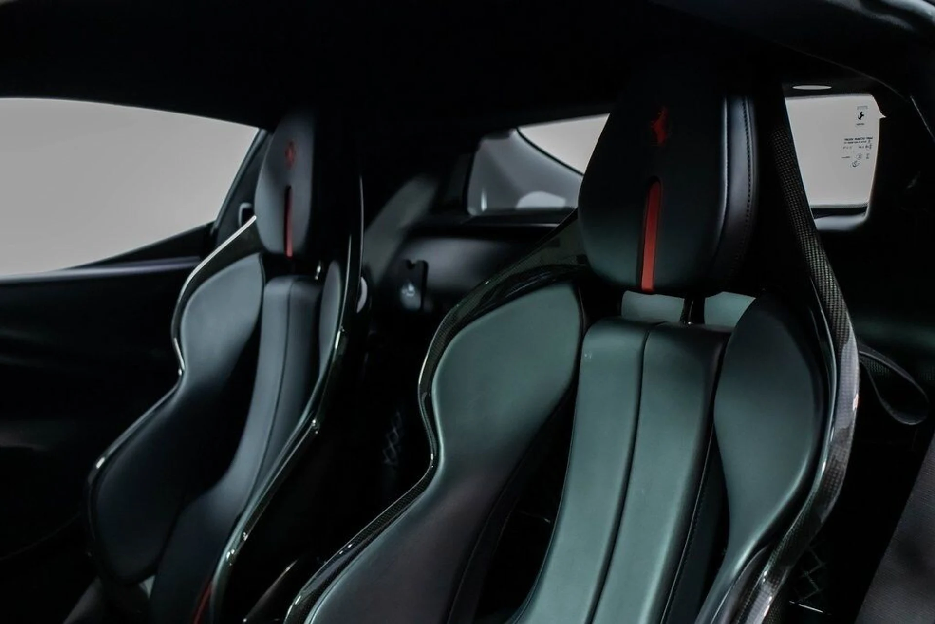 mph043_605420591_4d402544820bab770143c2e6918152a2x_e44a98adb7