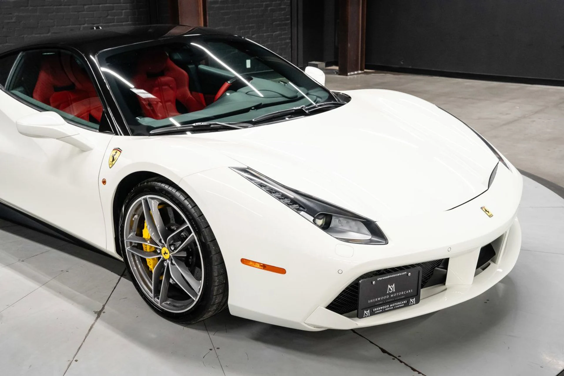 mph043_605462938_ferrari_488_gtb_2018_502393414c