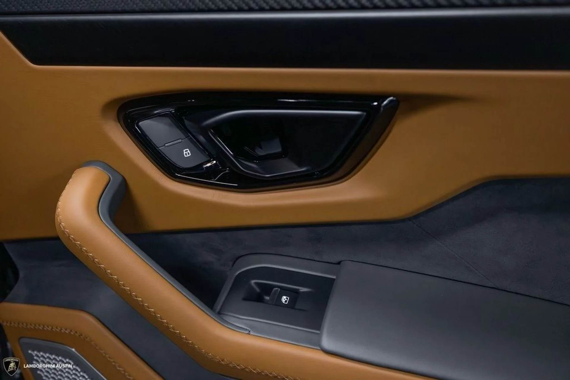 mph043_617246597_f2bba22227301f9e1119639af6e2605cx_a186f2b091