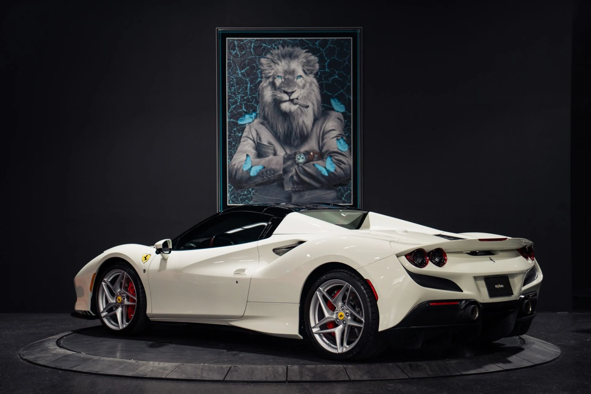 mph043_634159152_Used_2023_Ferrari_F8_Spider_Passenger_Display_Front_Lift_1786468942_c522c4c73c