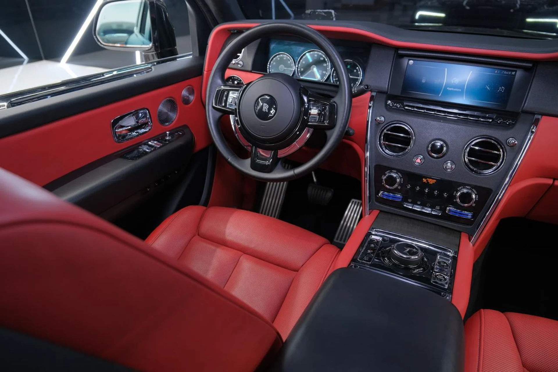 mph043_638243128_de701118aabc39e1b2c0d3e528edcda6_7ff6241fff