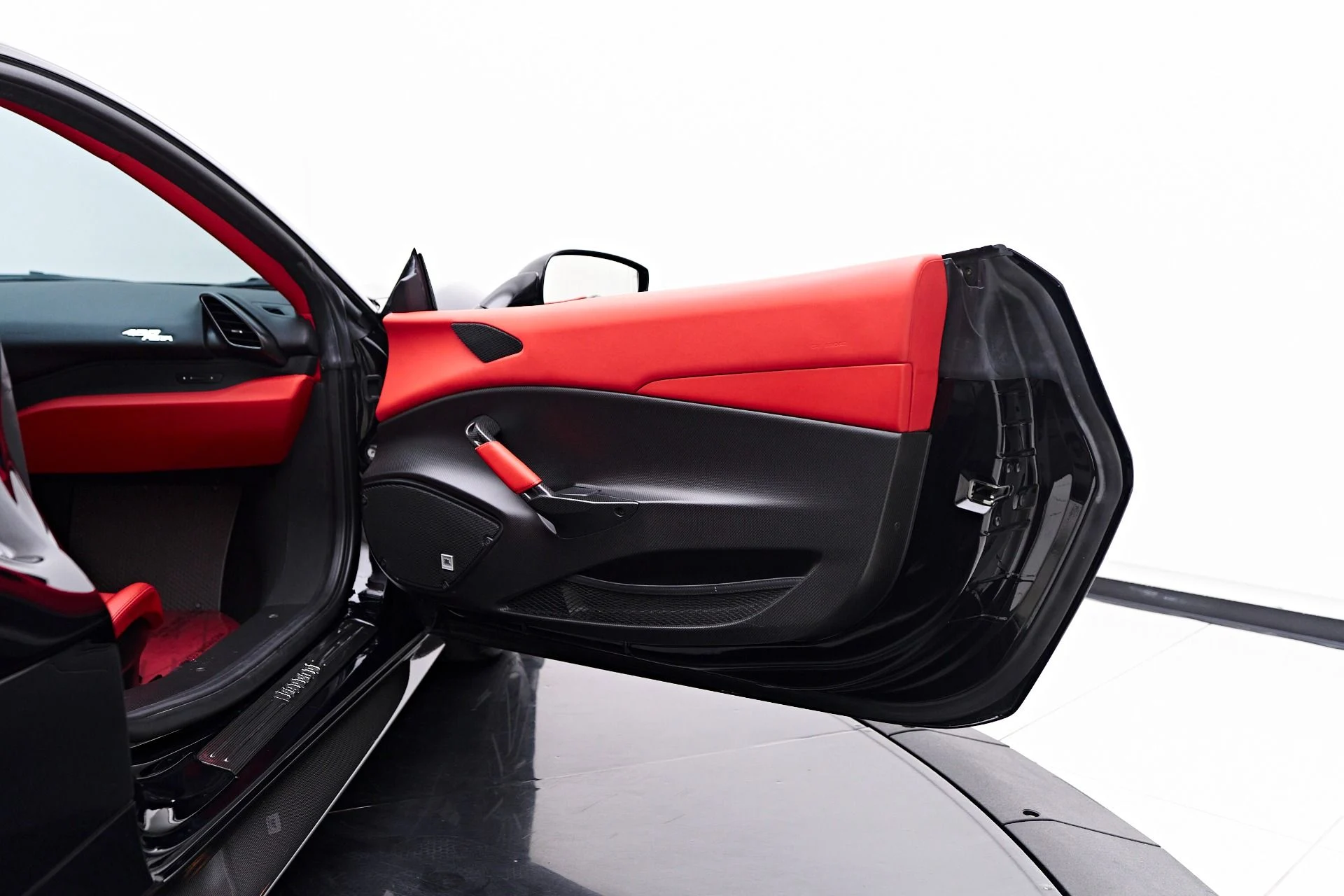 mph043_642938426_Used_2020_Ferrari_488_Pista_Base_1749062519_738a98f6c8