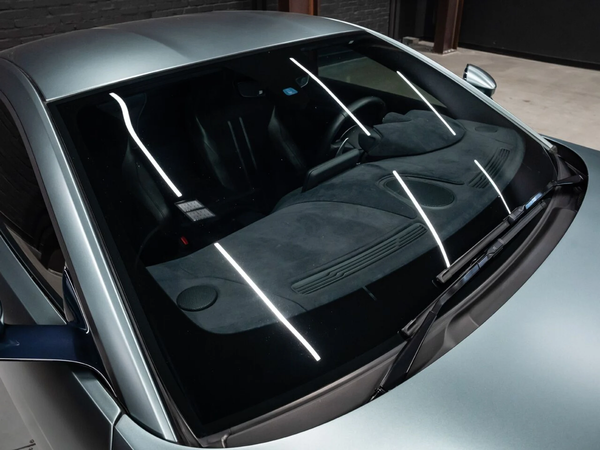 mph043_652636289_aston_martin_vantage_2020_6ee8e9c162