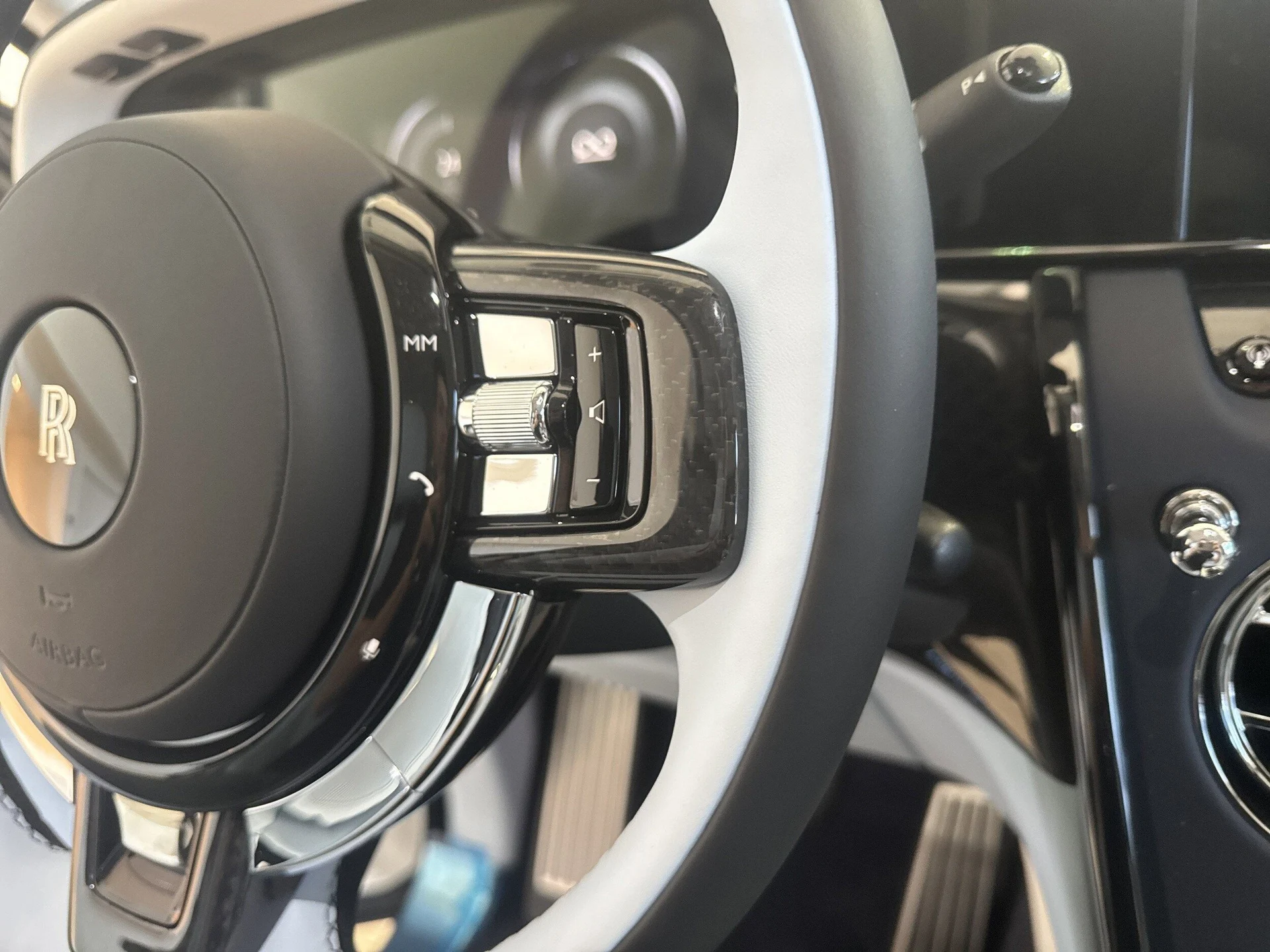 mph043_684256493_b2a44a3ac78ebe452e0dab112cefad9bx_d1d5118492