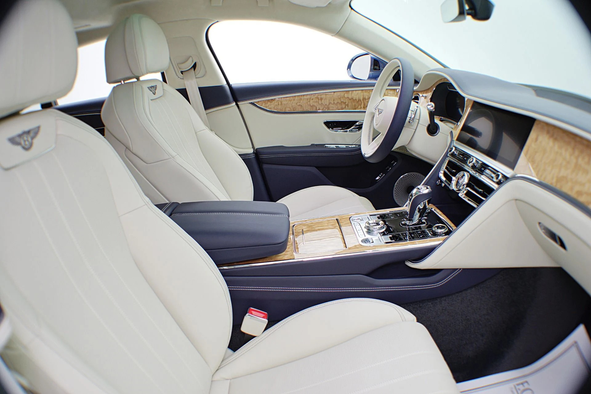 mph043_691418554_Used_2022_Bentley_Flying_Spur_Hybrid_b2e600a797
