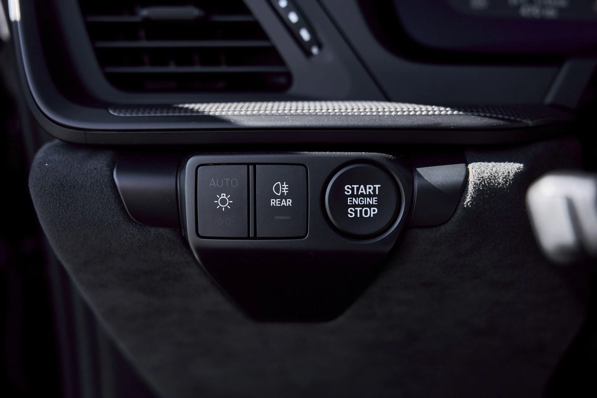 mph043_6929835_Used_2026_Porsche_911_Carrera_GTS_1767062926_7275360072